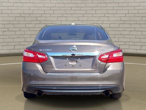 Used 2017 Nissan Altima 2.5 SV FWD image 6