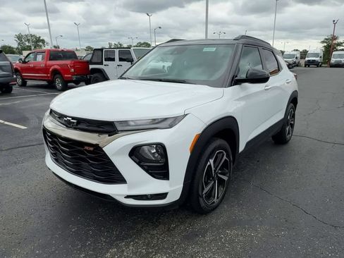 Used 2023 Chevrolet TrailBlazer RS w/ Convenience Package AWD/4WD image 4