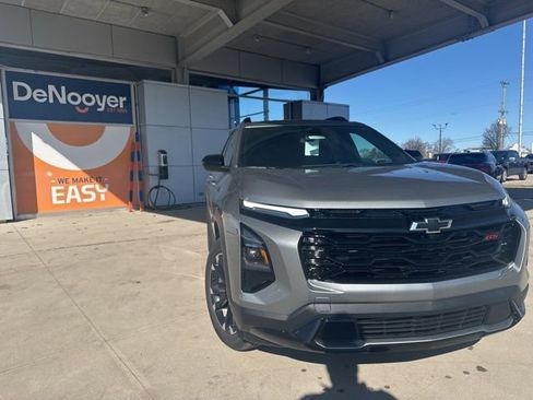 New 2026 Chevrolet Equinox RS image 2