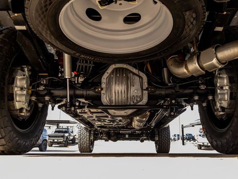 Used 2025 Ford F450 Platinum w/ Platinum Plus Package image 16