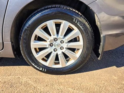 Used 2017 Toyota Sienna XLE Premium w/ Cargo Management Package image 43