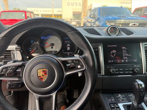 Used 2018 Porsche Macan S AWD/4WD image 13