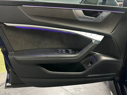 Used 2021 Audi RS 7 Prestige image 14