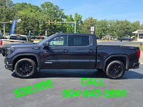 Used 2022 GMC Sierra 1500 Elevation w/ X31 Off-Road Package AWD/4WD image 2