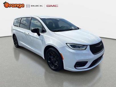 Used 2024 Chrysler Pacifica Limited