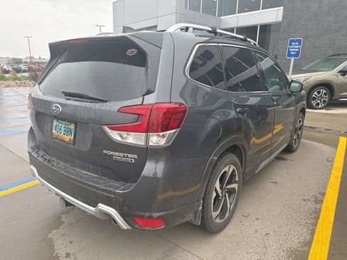 Used 2024 Subaru Forester Touring w/ Pop Package 2 AWD/4WD image 3