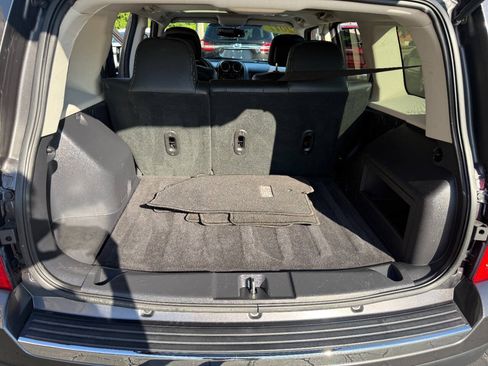 Used 2017 Jeep Patriot High Altitude AWD/4WD image 13