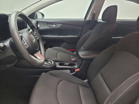 Used 2021 Kia Forte LXS FWD image 17