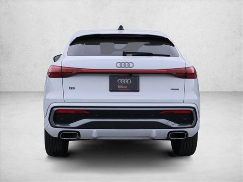 Certified 2025 Audi Q5 Premium w/ Convenience Package AWD/4WD image 8