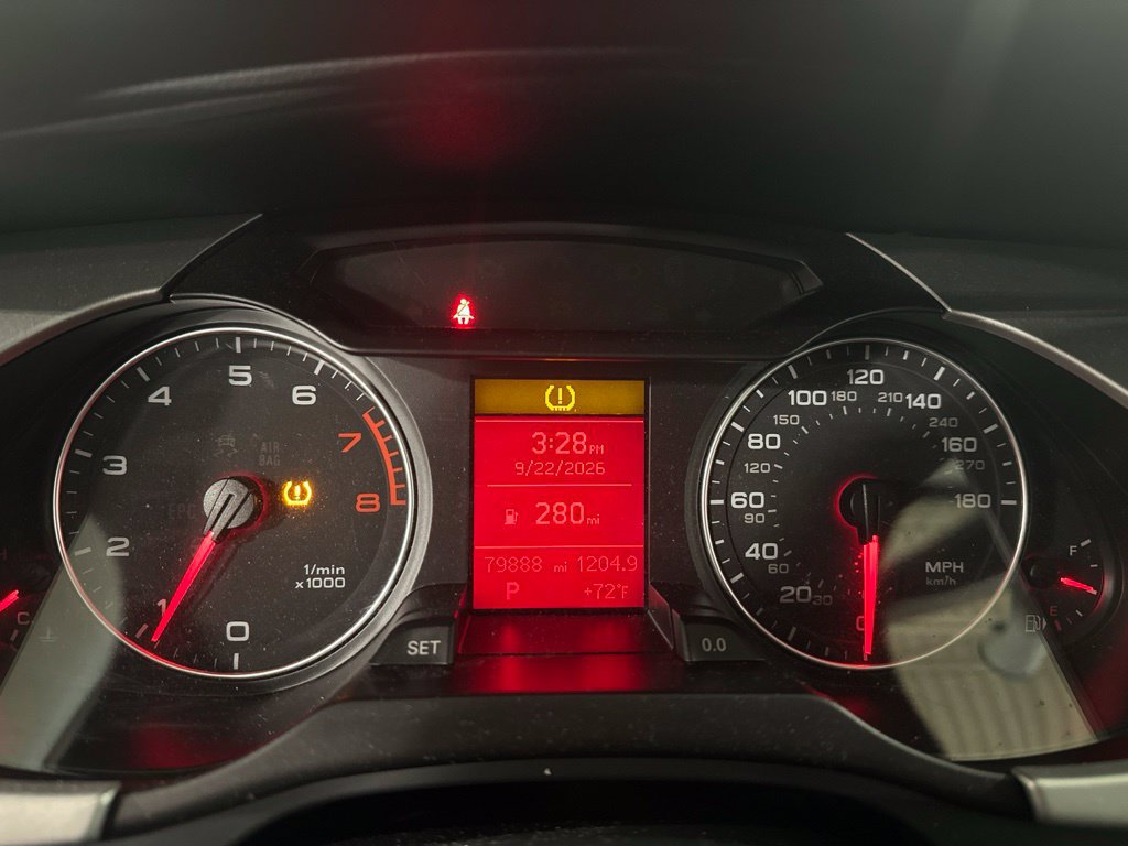 Used 2010 Audi A4 2.0T Premium FWD image 14