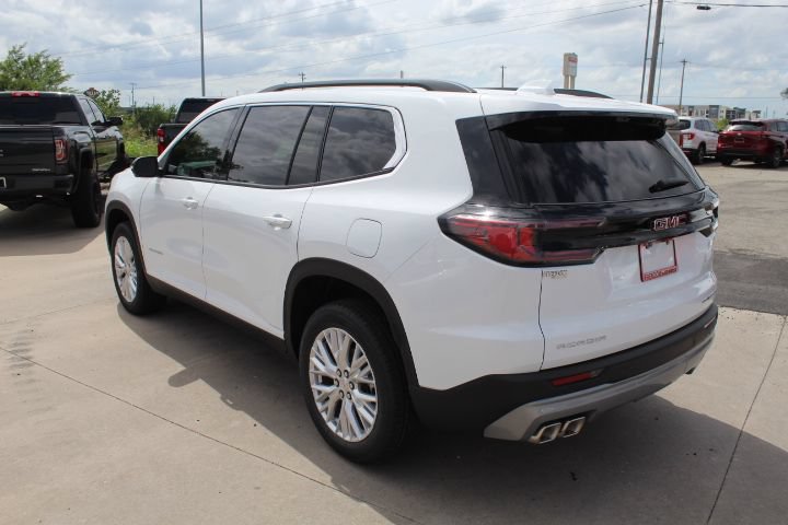 New 2026 GMC Acadia Elevation w/ Elevation Premium Package FWD image 3
