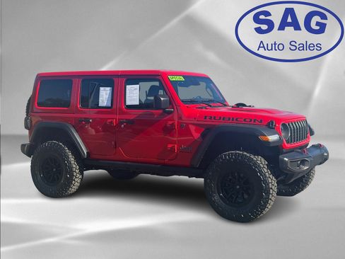 Used 2025 Jeep Wrangler Unlimited Rubicon image 2