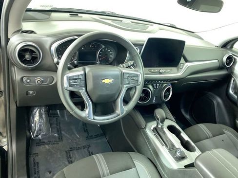 Used 2023 Chevrolet Blazer LT image 21