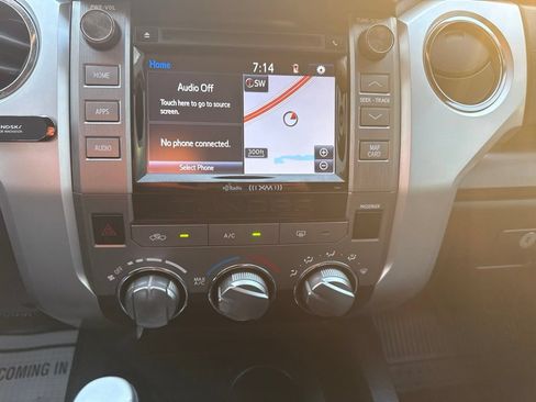 Used 2017 Toyota Tundra SR5 w/ SR5 Upgrade Package RWD image 10