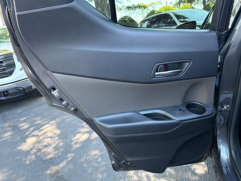Used 2020 Toyota C-HR Limited FWD image 21