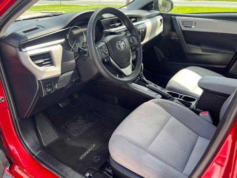 Used 2015 Toyota Corolla LE FWD image 10