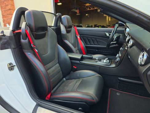 Used 2017 Mercedes-Benz SLC 43 AMG image 30