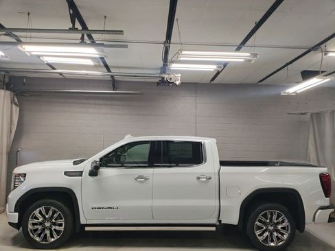 New 2026 GMC Sierra 1500 Denali AWD/4WD image 15