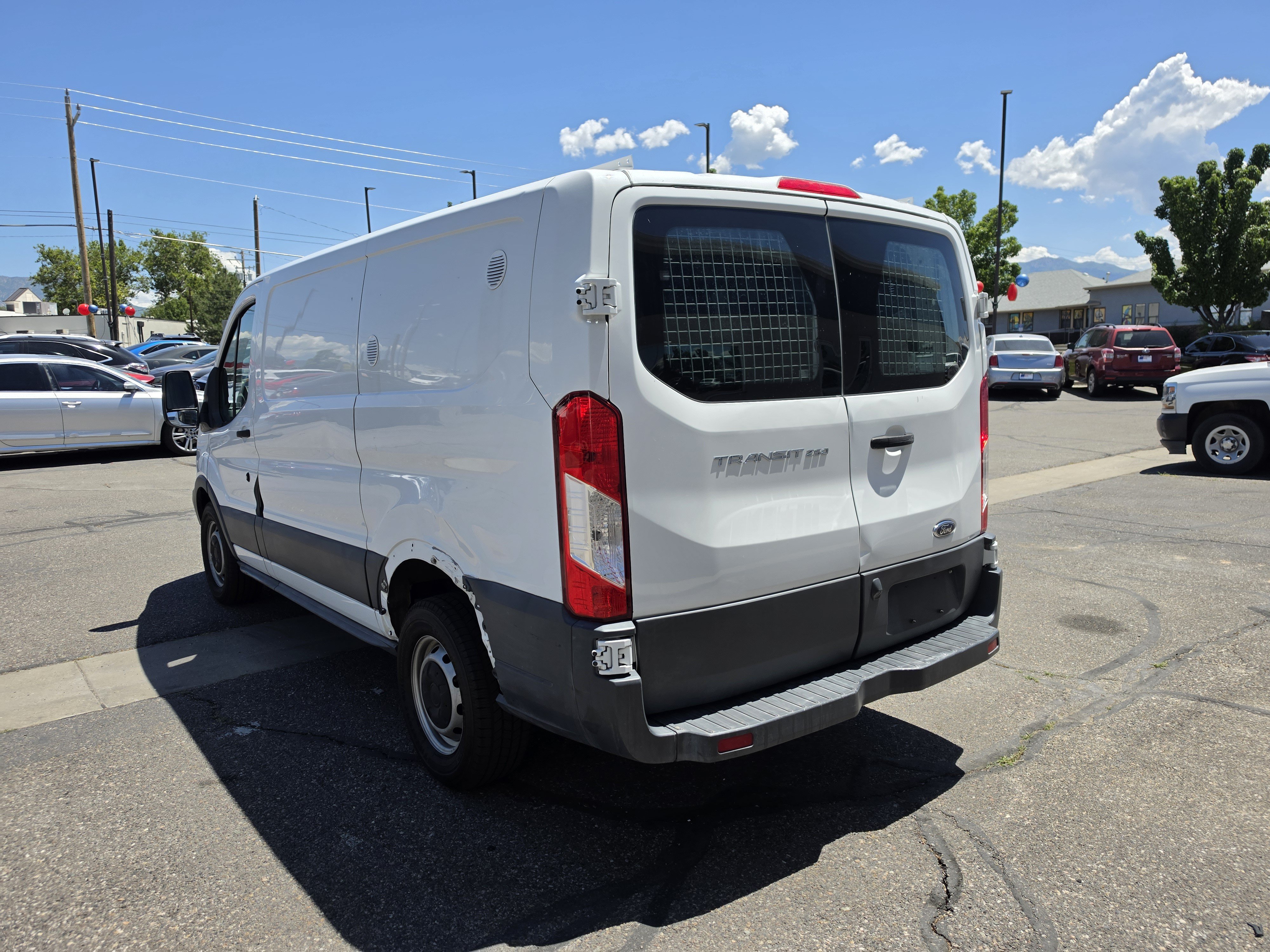 Used 2016 Ford Transit 250 130 Low Roof RWD image 5
