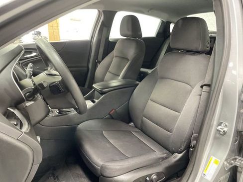 Used 2024 Chevrolet Malibu LT FWD image 11