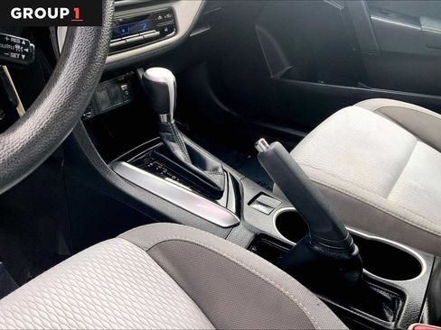 Certified 2018 Toyota Corolla LE FWD image 17