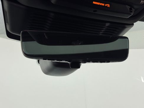 Used 2021 Land Rover Discovery Sport SE R-Dynamic image 34