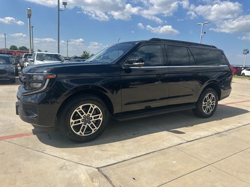 New 2025 Ford Expedition Max Active image 8