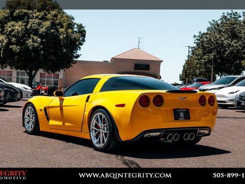 Used 2009 Chevrolet Corvette Z06 w/ Preferred Equipment Group RWD image 5