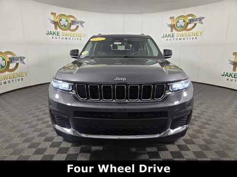 Certified 2023 Jeep Grand Cherokee L Limited w/ Trailer Tow Group (B) AWD/4WD image 3