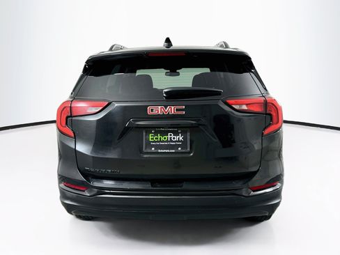 Used 2020 GMC Terrain SLE w/ Driver Convenience Package FWD image 7