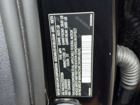 Used 2026 Volvo XC40 B5 Plus w/ Protection Package Premier AWD/4WD image 32