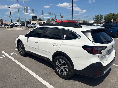 Used 2022 Subaru Outback Limited AWD/4WD image 5