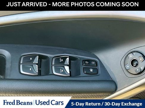 Used 2018 Hyundai Santa Fe Limited AWD/4WD image 11