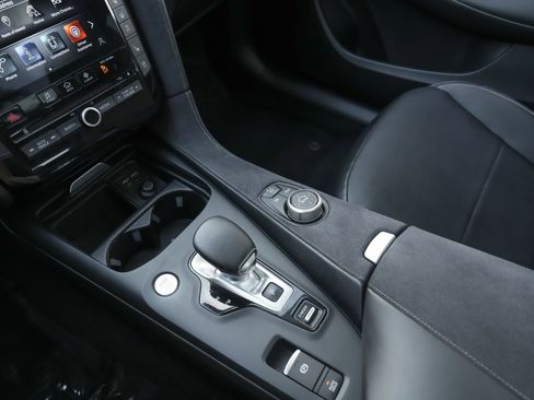 Used 2022 INFINITI QX50 Sensory image 11