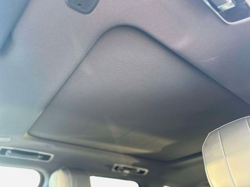 New 2025 Land Rover Range Rover Sport SE image 24