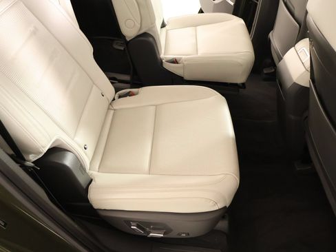 Used 2025 Hyundai Santa Fe Calligraphy FWD image 15