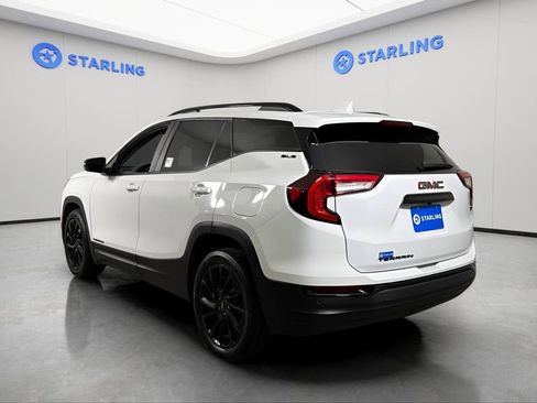 Used 2023 GMC Terrain SLE w/ Elevation Edition FWD image 5