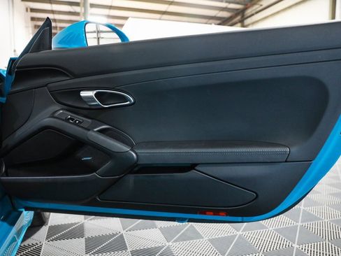 Used 2018 Porsche 718 Boxster S image 31