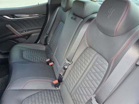 Used 2023 Maserati Ghibli Trofeo image 14