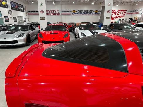 Used 2007 Chevrolet Corvette Coupe w/ Preferred Equipment Group RWD image 22