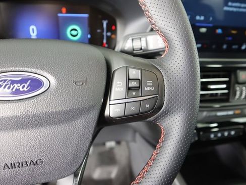 Certified 2025 Ford Escape ST-Line w/ Tech Pack #1 AWD/4WD image 37