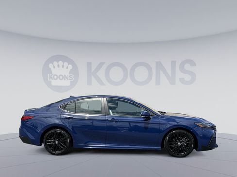 Used 2025 Toyota Camry SE w/ Multimedia Upgrade Package FWD image 8