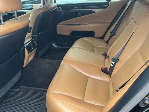 Used 2013 Lexus LS 460 L image 10