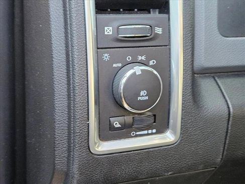 Used 2019 RAM 1500 Big Horn image 8