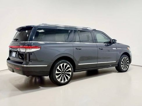 Used 2024 Lincoln Navigator L Reserve AWD/4WD image 22
