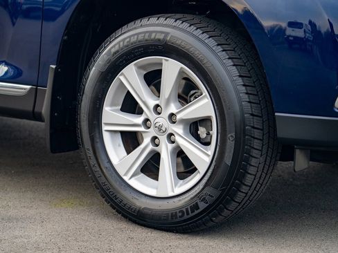 Used 2013 Toyota Highlander SE image 6