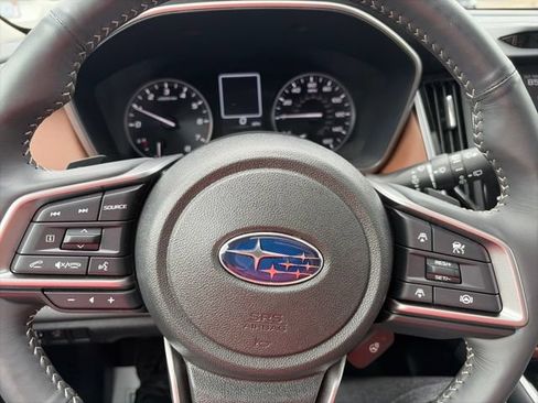 Used 2025 Subaru Outback Touring AWD/4WD image 12