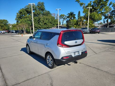 Certified 2020 Kia Soul LX image 6