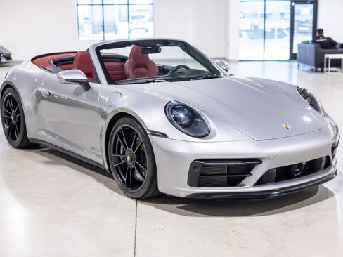 Used 2022 Porsche 911 Cabriolet image 10