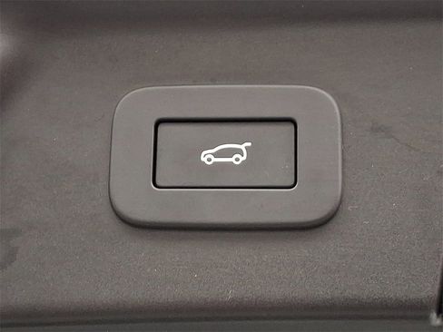 Used 2025 Land Rover Range Rover Velar Dynamic SE image 29